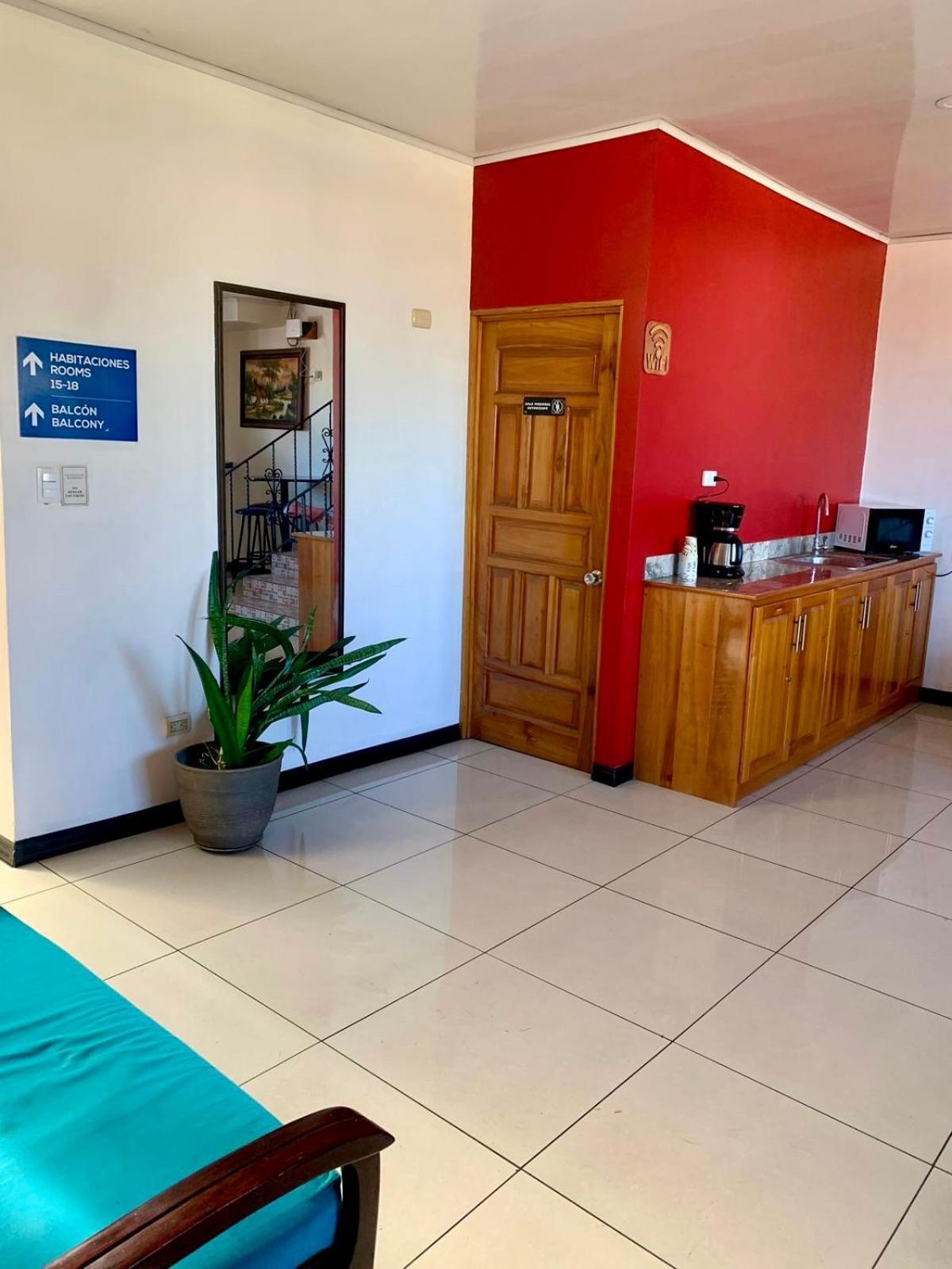 Hotel Costa Del Sol Puerto Limon Extérieur photo