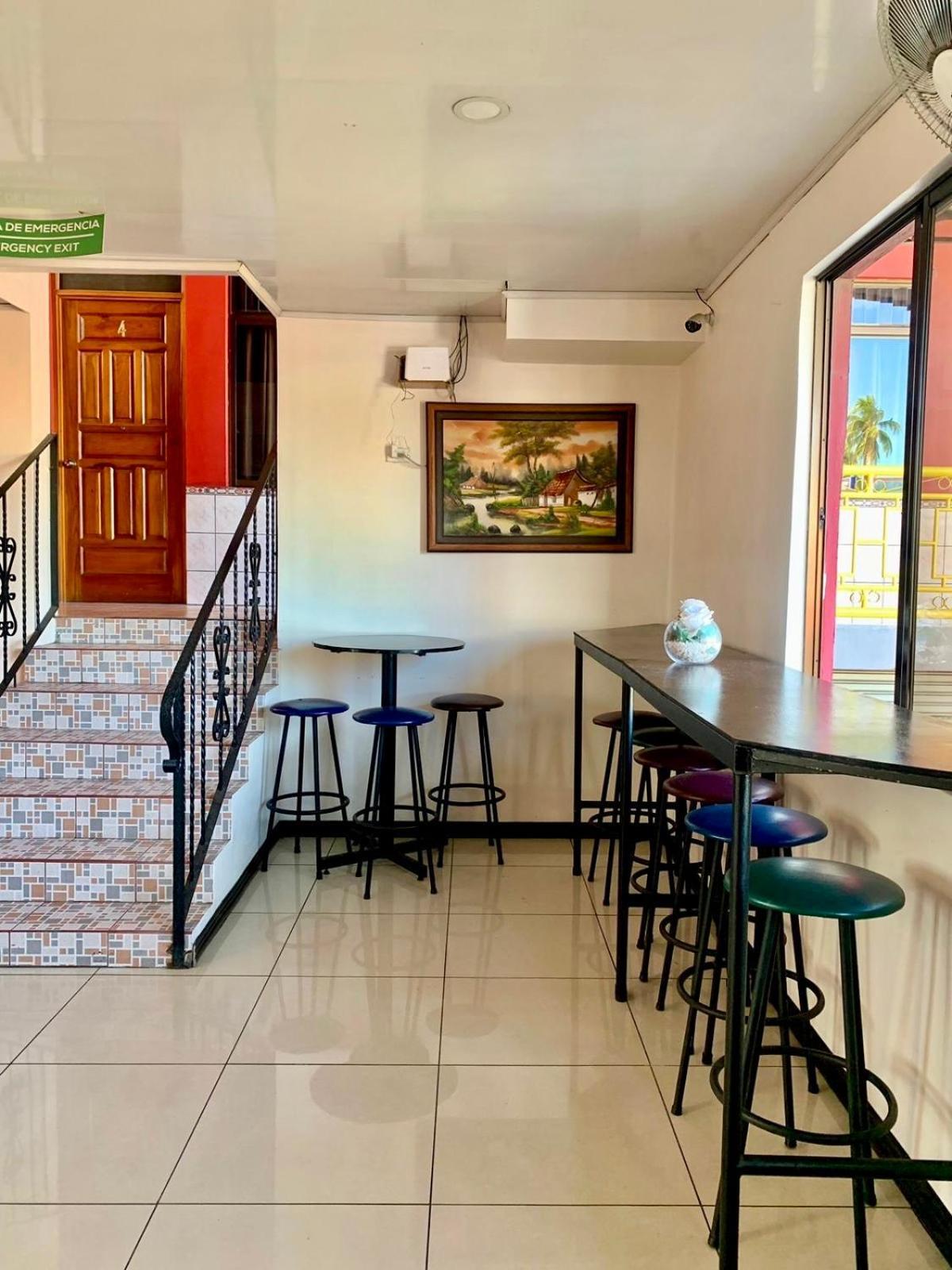 Hotel Costa Del Sol Puerto Limon Extérieur photo